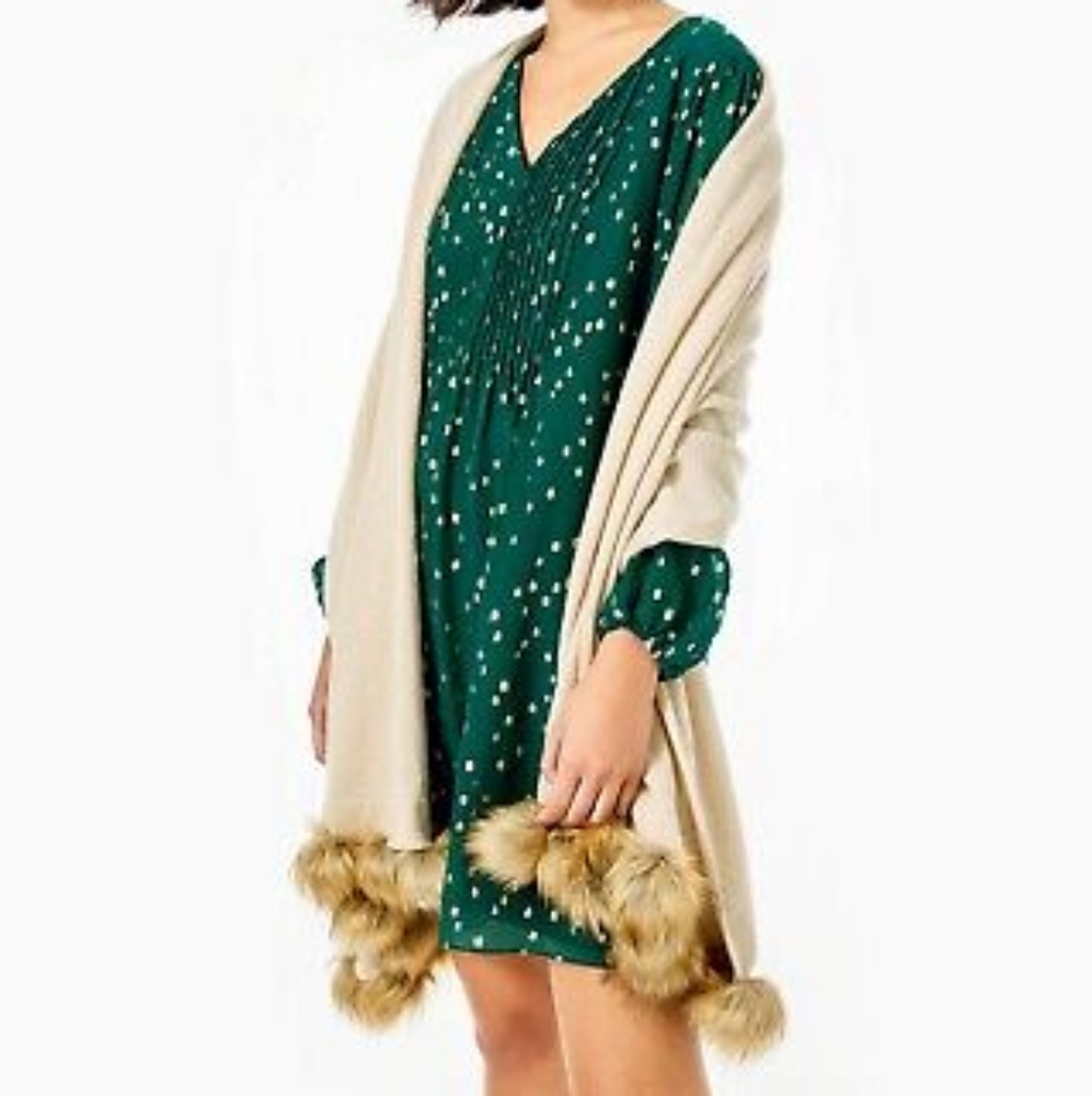 Lily Pulitzer Quinney Pom Pom Wrap